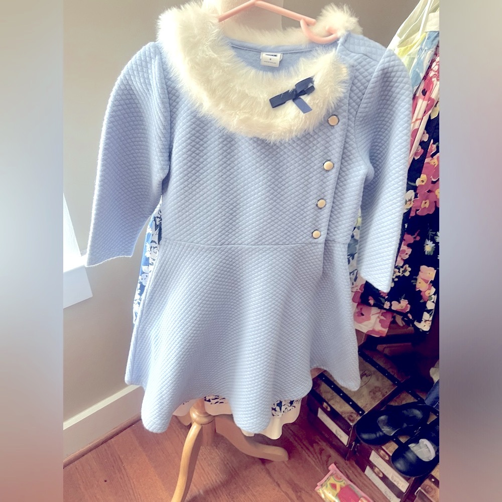 Beautiful Janie and Jack dress with faux fur collar size 5